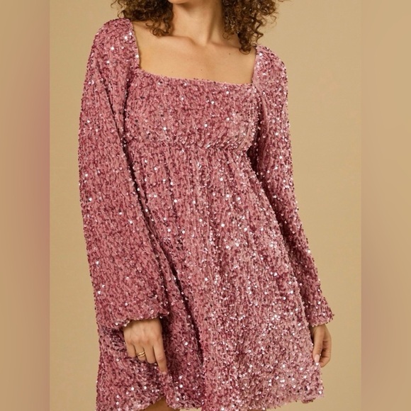 Altar'd State Dresses & Skirts - Altar’d State Sequin Babydoll Dress Size XL